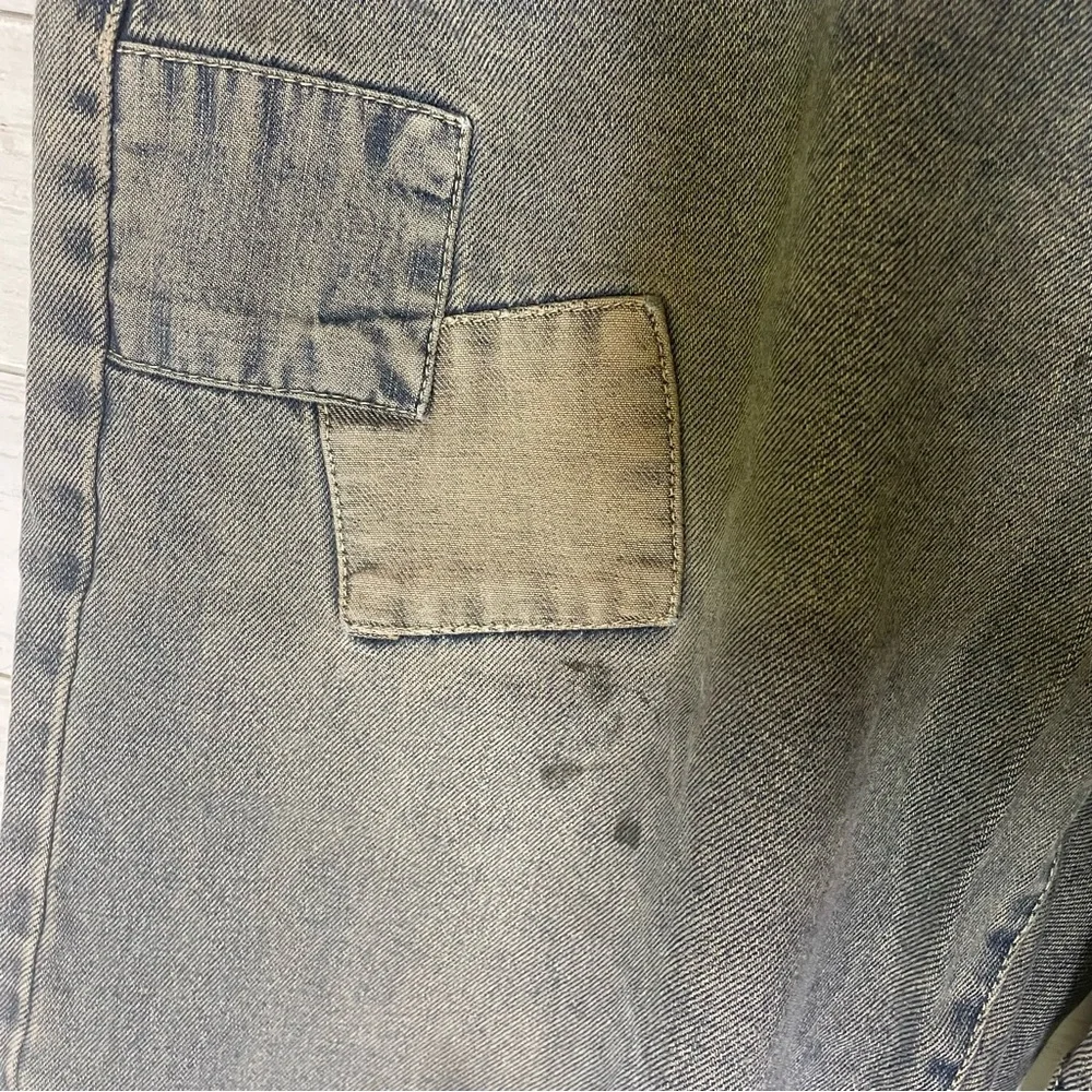 Vintage 90s Y2K Bugle Boy Denim Jean Shorts Wide Leg Baggy Shorts Size 34 - Picture 4 of 8